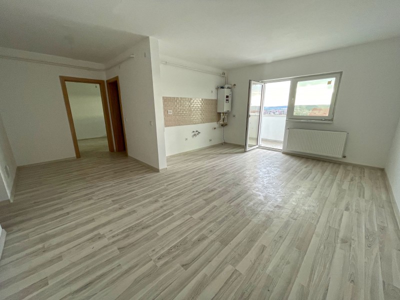 2 camere Bloc nou, constructie 2020, foarte spatios cu un balcon generos