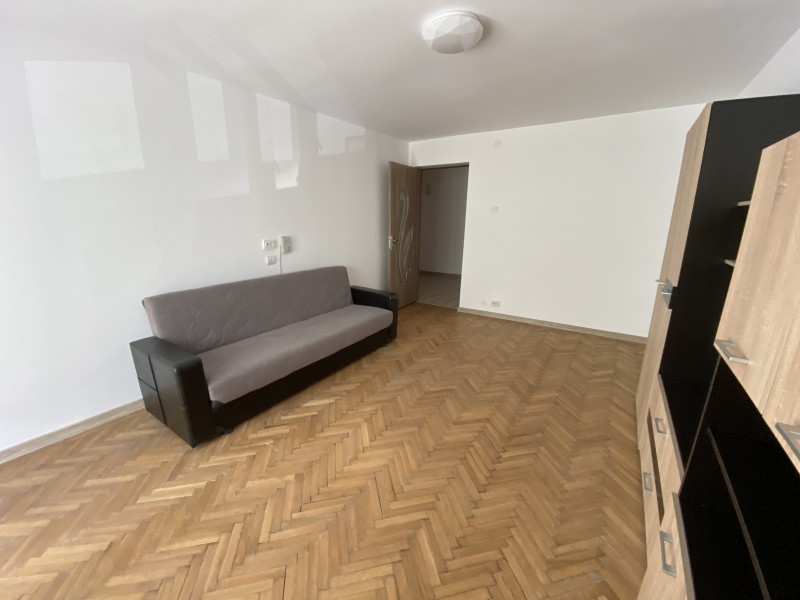 2 camere cu totul nou, Ciuperca, etaj 1, modern, liber