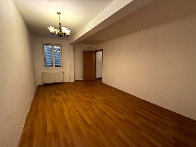 2 camere decomandate, bloc 2010, 53mp cu boxa 7,2mp, parter, Valea Rosie zona Restaurant Dacia
