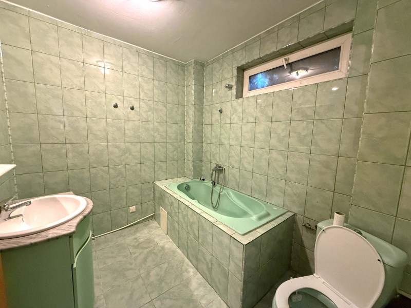 2 camere decomandate, bloc 2010, 53mp cu boxa 7,2mp, parter, Valea Rosie zona Restaurant Dacia
