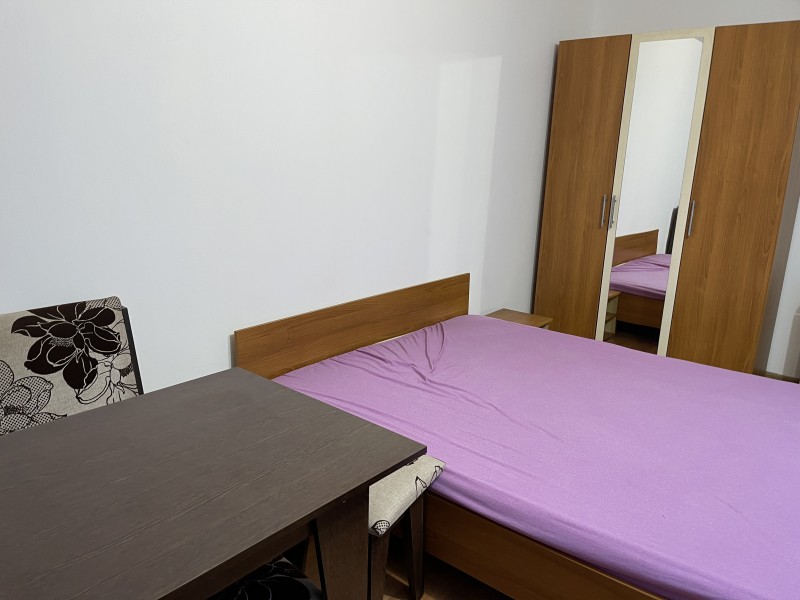 2 camere decomandate, centrala termica, 1 Mai - Sara - Fostul Poligon Auto, etaj1
