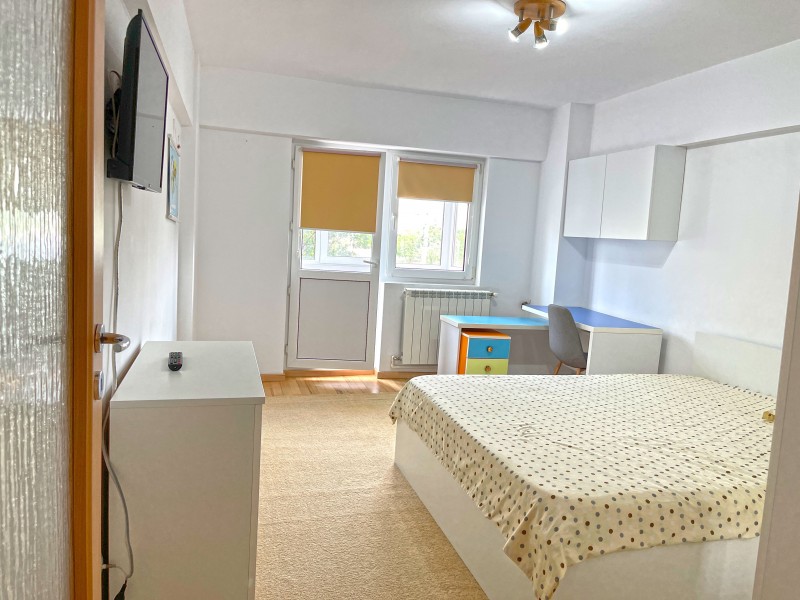 2 camere decomandate, centrala termica, Calea Bucuresti - ElectroputereMall, etaj1, modern, complet mobilat