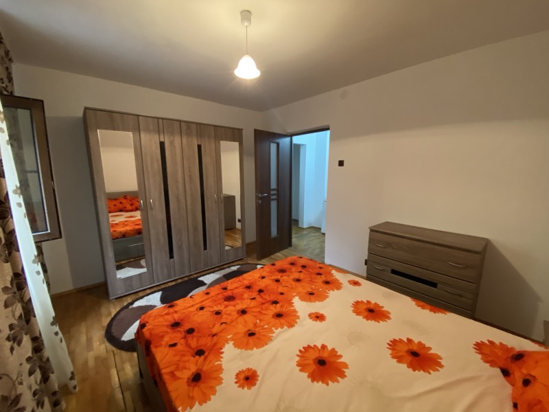 2 camere decomandate,foarte mare, etaj1, modern, complet mobilat si utilat, prima inchiriere