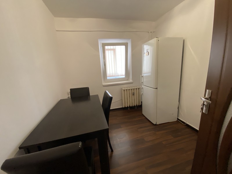 2 camere decomandate 1Mai, Pelendava, spatios, curat