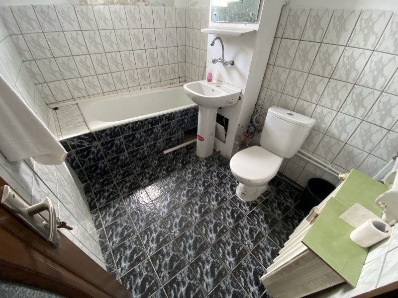 2 camere decomandate 1Mai, Pelendava, spatios, curat
