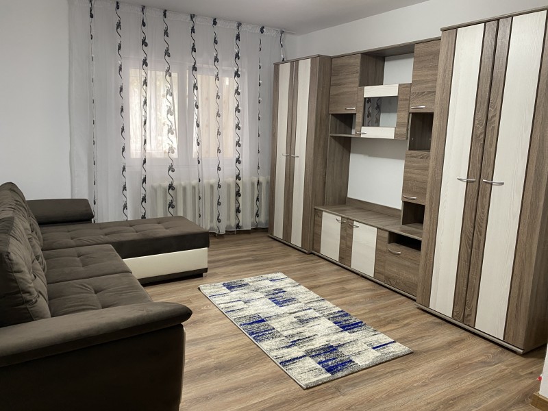 2 camere decomandate 1Mai, Pelendava, spatios, totul nou, parter