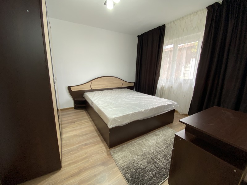 2 camere decomandate 1Mai, Pelendava, spatios, totul nou, parter