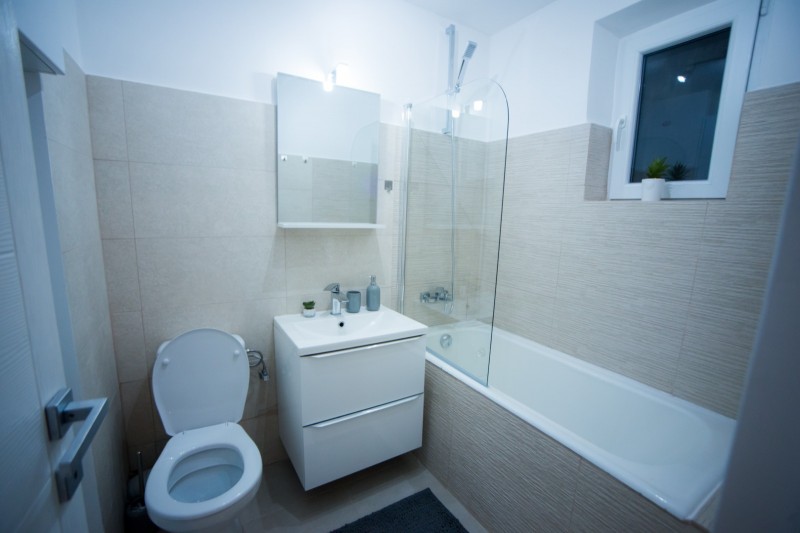 2 camere decomandate Brazda Lui Novac, Complexul Nou, LUX