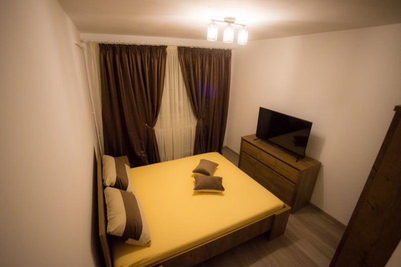 2 camere decomandate Brazda Lui Novac, Complexul Nou, LUX