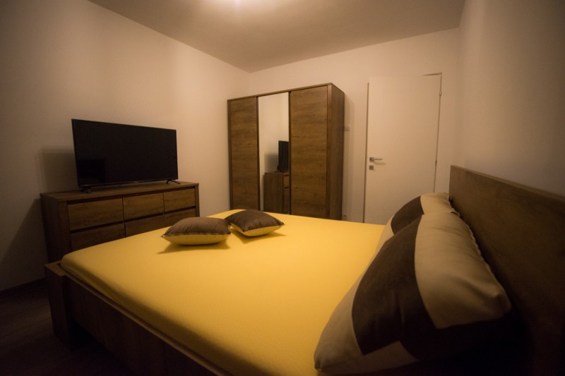 2 camere decomandate Brazda Lui Novac, Complexul Nou, LUX