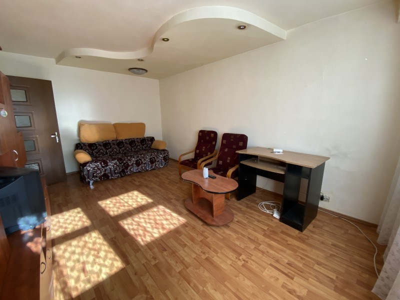 2 camere decomandate Bulevardul 1Mai - Sara, langa Facultatea de Medicina, mobilat, spatios