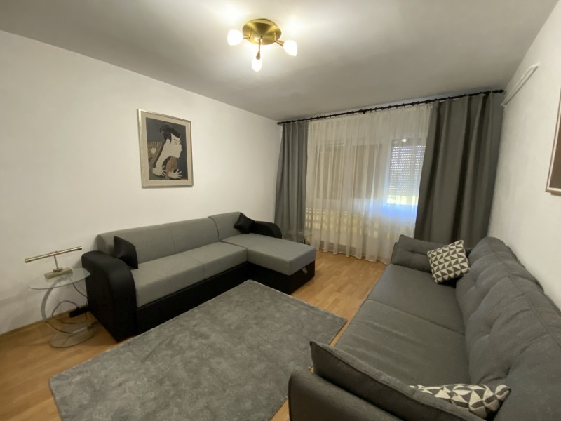 2 camere decomandate Sarari-Valea Rosie, intre Piata si Stadion, nou, nelocuit