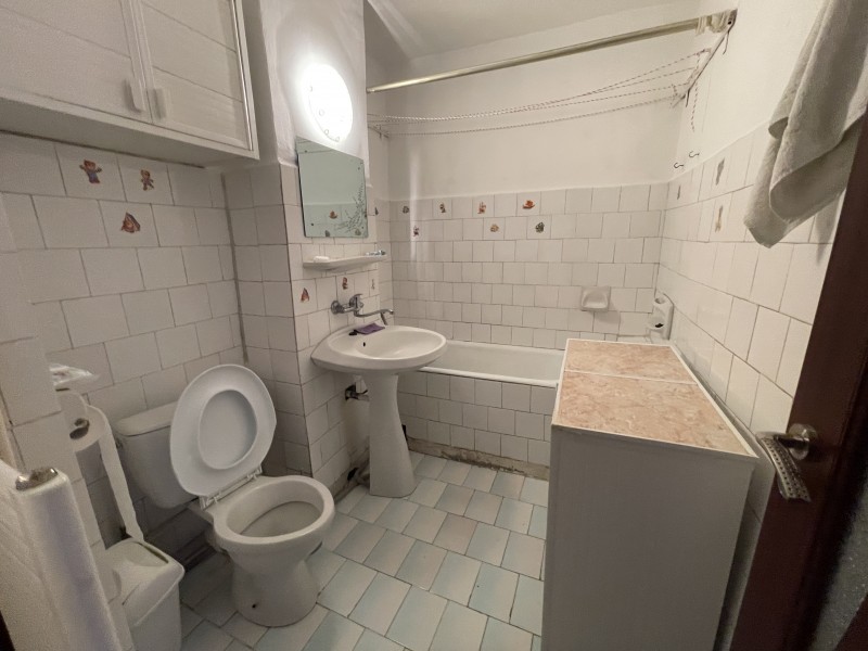 2 camere decomandate etaj4 Rovine Nicolae Iorga, Restaurant Cleo