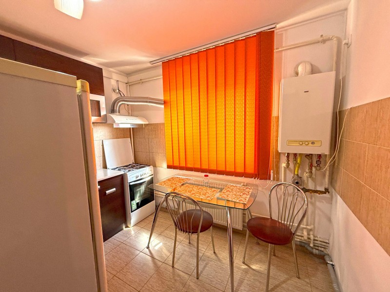 2 camere etaj5, Lapus, Sucpi, centrala termica, complet mobilat si utilat