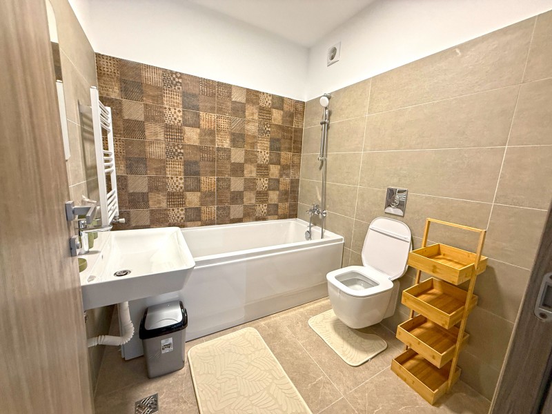 2 camere lux, totul nou, bloc nou 2024, Decebal Residence, zona Mall, etaj8/9, 2 lifturi