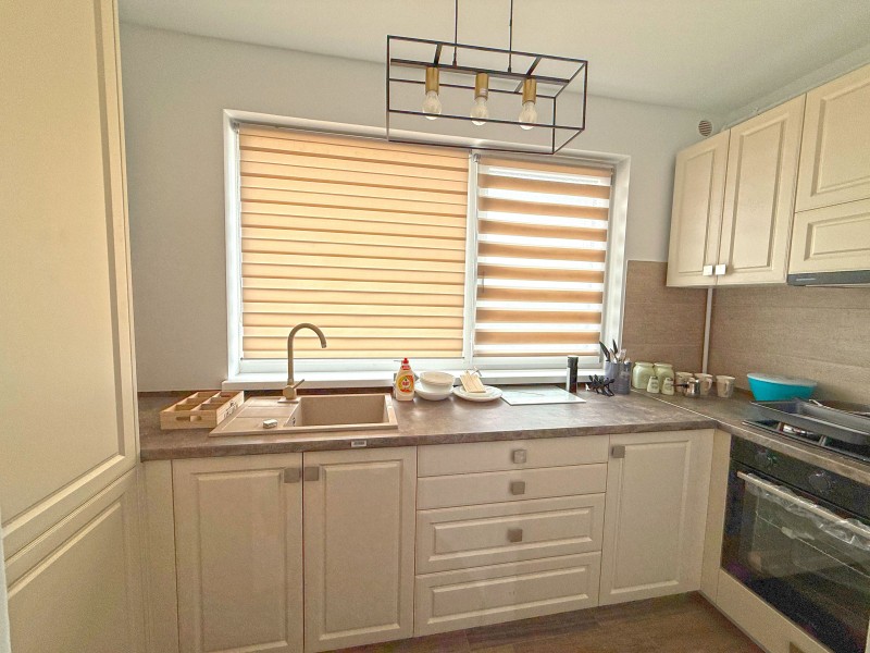 2 camere lux, totul nou, bloc nou 2024, Decebal Residence, zona Mall, etaj8/9, 2 lifturi