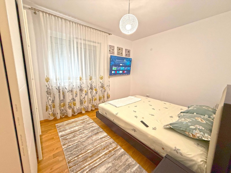 2 camere lux PARC Residence, totul NOU, etaj1 cu lift, centrala, masina de spalat vase, loc parcare