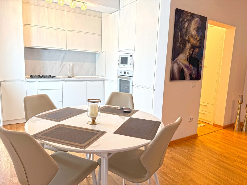 2 camere lux PARC Residence, totul NOU, etaj1 cu lift, centrala, masina de spalat vase, loc parcare