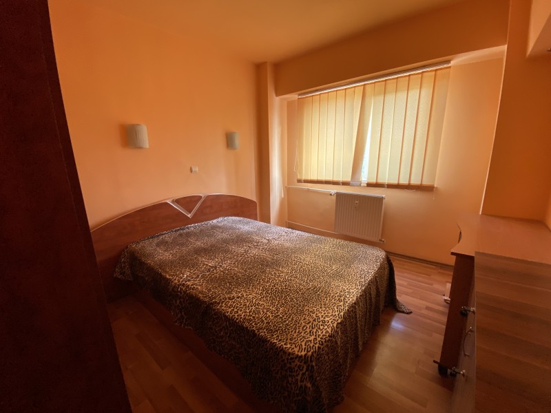 2 camere modernde, Rovine - restaurant Cleo, langa Facultatea de Drept, centrala termica