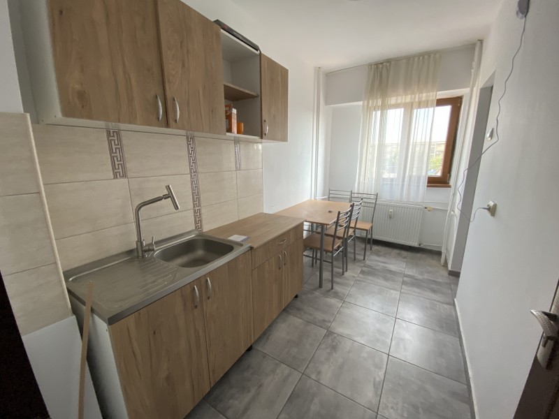 2 camere modernde, Rovine - restaurant Cleo, langa Facultatea de Drept, centrala termica