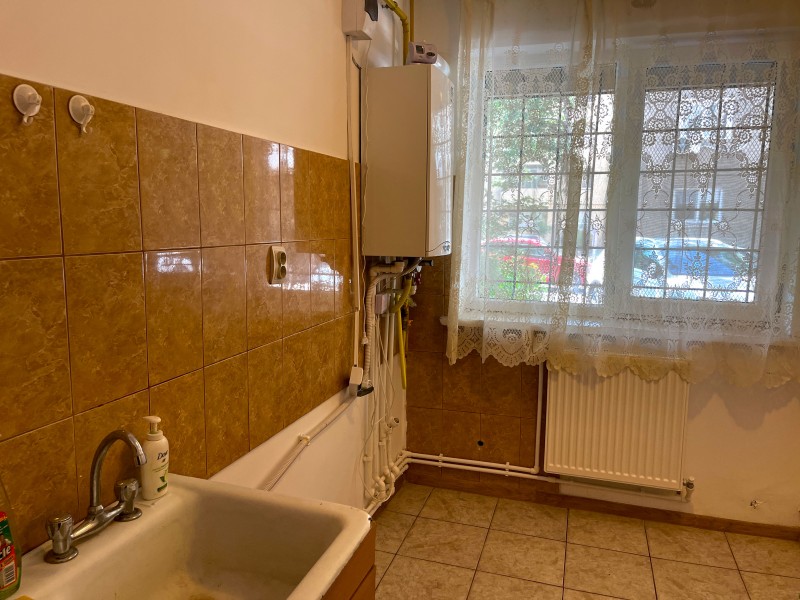 2 camere semidecomandate, Brazda, zona Complex Vechi - Rocada, centrala termica, complet gol