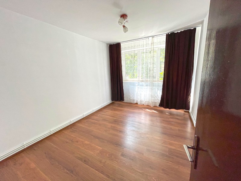 2 camere semidecomandate, Brazda, zona Complex Vechi - Rocada, centrala termica, complet gol