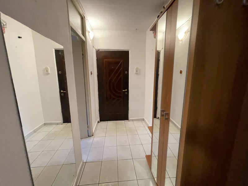 Inchiriere 2 camere semidecomandate, Craiovita Noua - Fortuna, renovat recent, etaj1