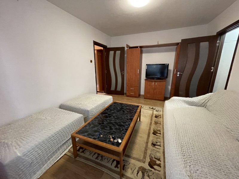 Inchiriere 2 camere semidecomandate, Craiovita Noua - Fortuna, renovat recent, etaj1