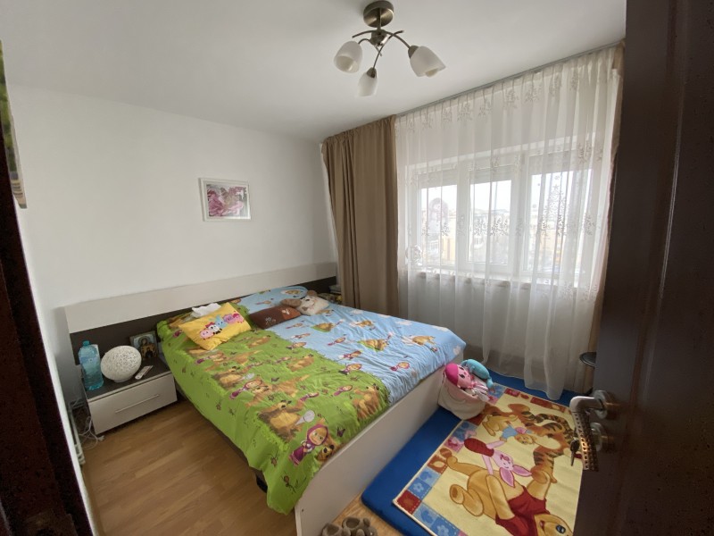 2 camere semidecomandate Bd Oltenia , centrala termica, modern