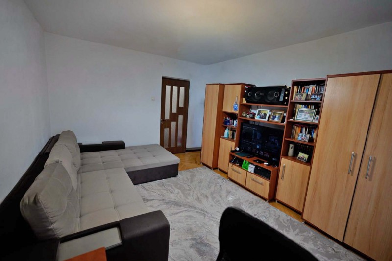 2 camere decomandate, etaj8/10, centrala termica si AC, Piata Garii - Carol I, V-uri