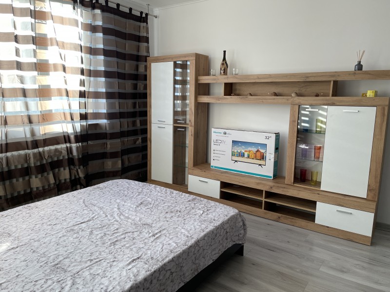 2 decomandate Calea Bucuresti - Rotonda, complet mobilat si utilat cu totul nou, foarte curat