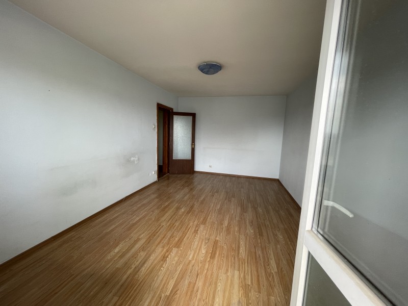 2 decomandate NEMOBILAT si NEUTILAT COMPLET! Ultracentral si stradal, deasupra Gradinii Botanice, spatios
