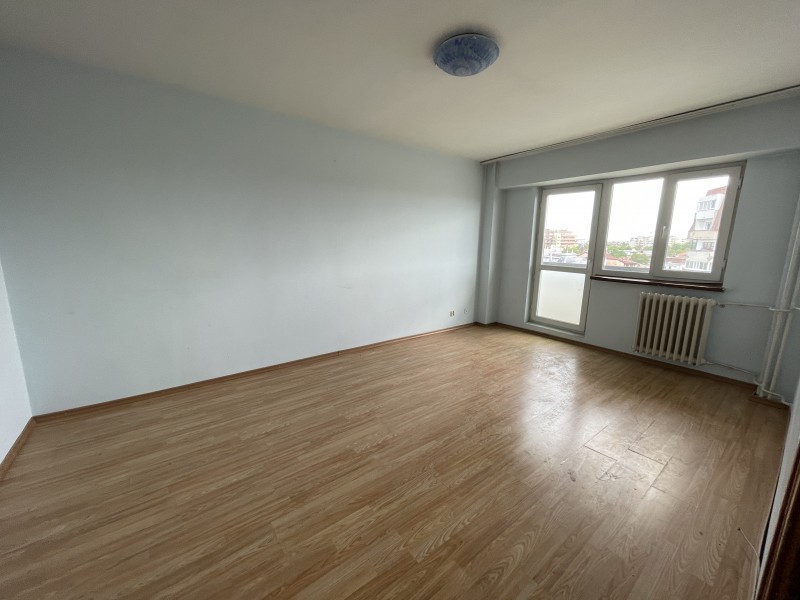 2 decomandate NEMOBILAT si NEUTILAT COMPLET! Ultracentral si stradal, deasupra Gradinii Botanice, spatios