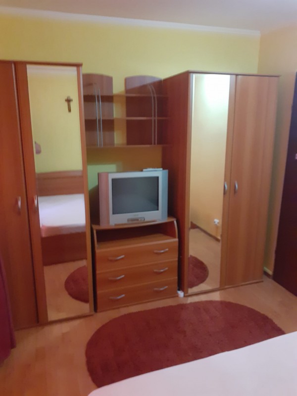 2 semidecomandate, Brazda, parter, complet mobilat si utilat