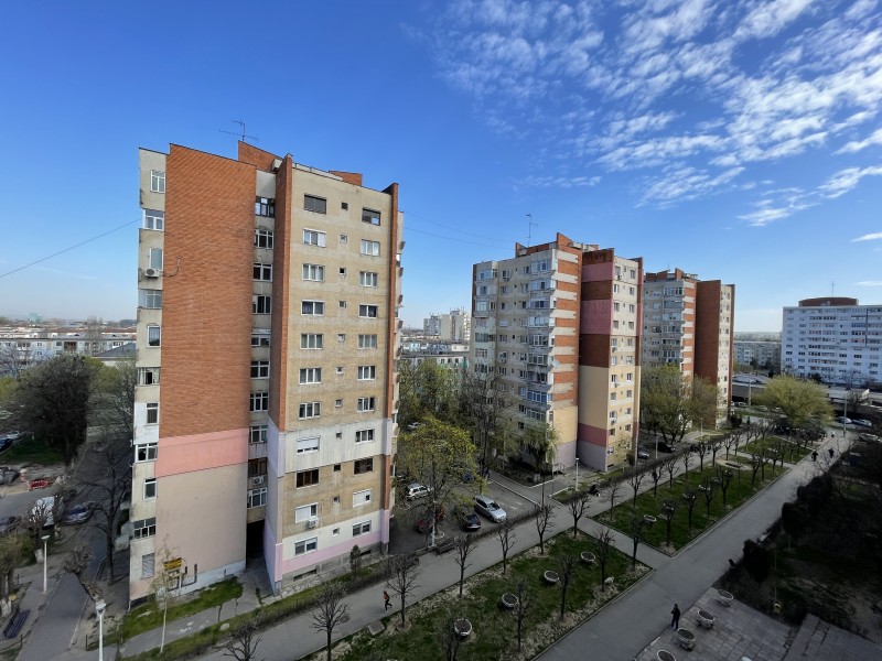 2 semidecomandate Craiovita- Orizont, complet mobilat si utilat, modern, liber