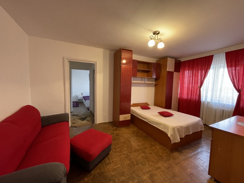 2 semidecomandate Craiovita- Orizont, complet mobilat si utilat, modern, liber