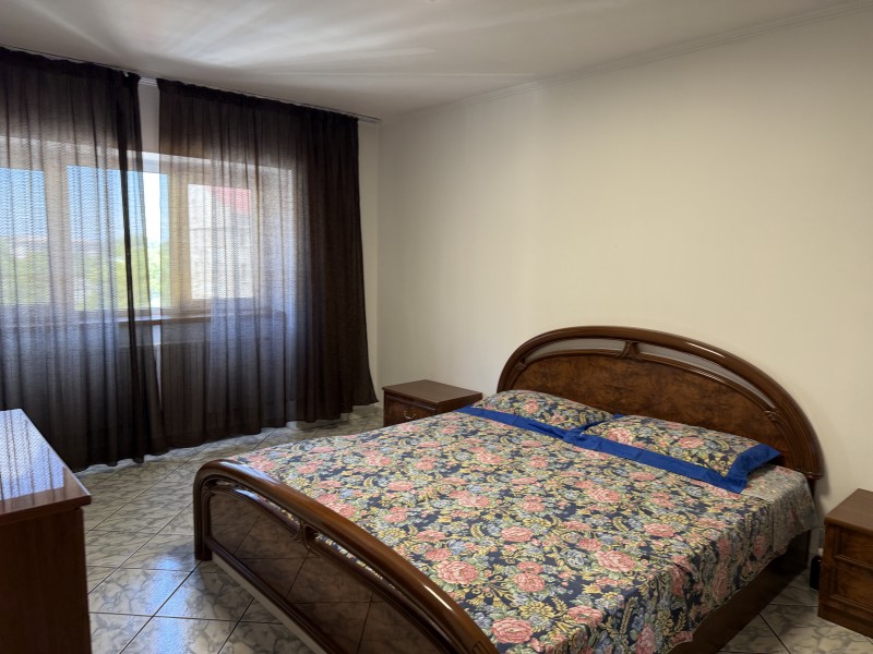 3 camere Piata Garii, etaj 3/10 cu lift, complet mobilat si utilat, centrala termica