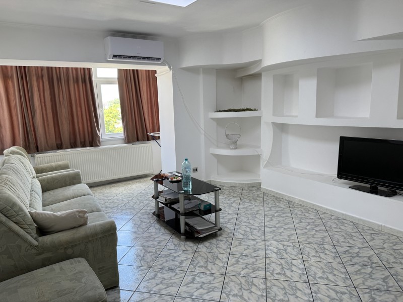 3 camere Piata Garii, etaj 3/10 cu lift, complet mobilat si utilat, centrala termica