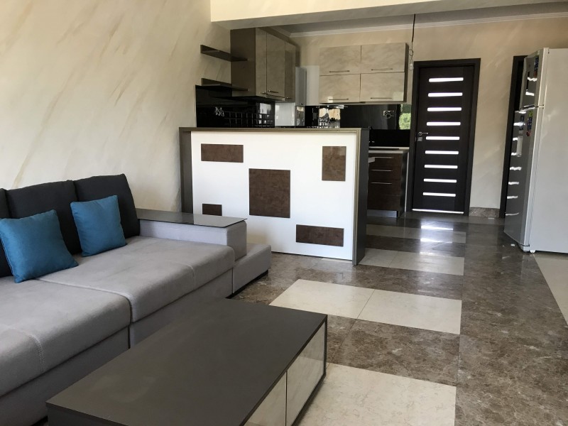 3 camere Taxi Favorit Calea Severinului
