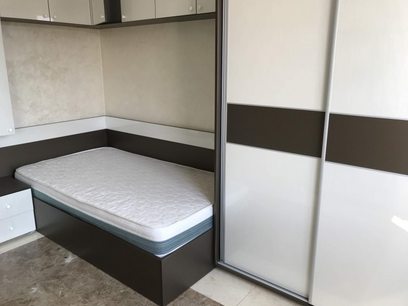 3 camere Taxi Favorit Calea Severinului