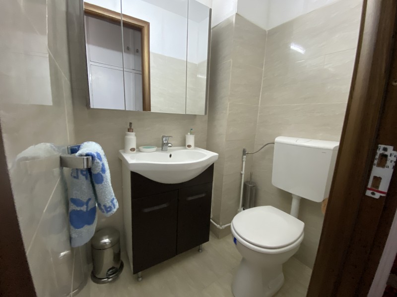 3 camere decomandate, 68mp, Strada Amaradia, Politia Pasapoarte Energetic