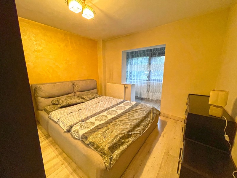 3 camere decomandate, 80mp,vis-a-vis Regia de Apa, LIdL Brestei, Peco Mol, parter, lux, centrala termica