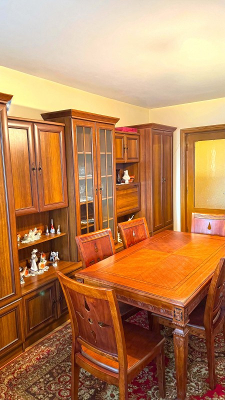 3 camere decomandate, Orizont - Craiovita, etaj 6/10, centrala termica, nerenovat
