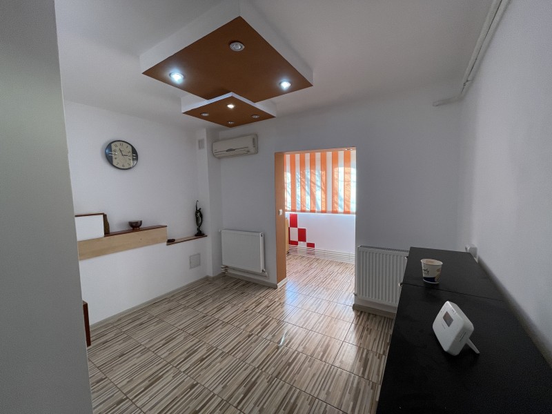 3 camere decomandate, etaj2, Craiovita Noua- Carrefour, Bd Oltenia, zona piata, centrala termica