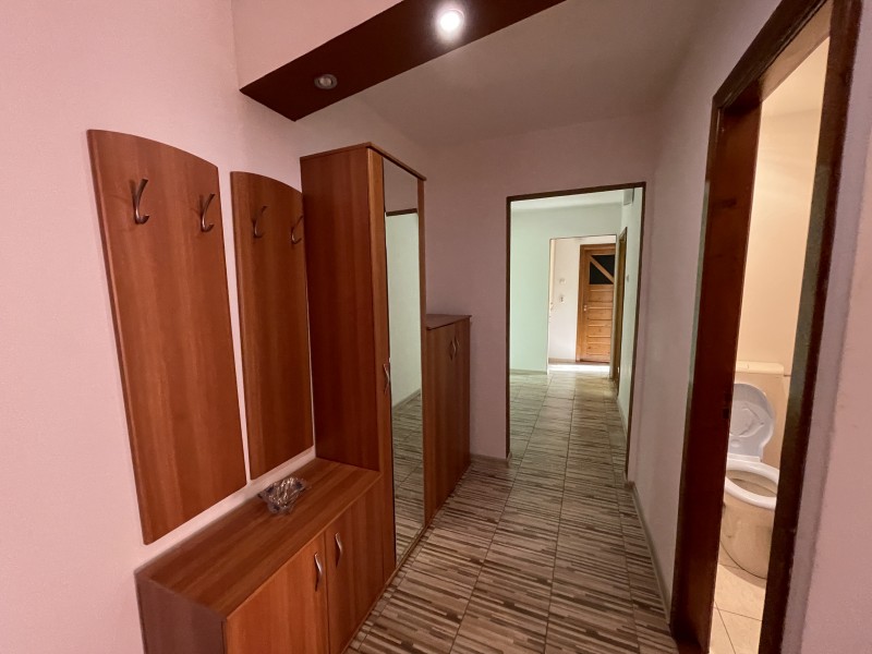 3 camere decomandate, etaj2, Craiovita Noua- Carrefour, Bd Oltenia, zona piata, centrala termica