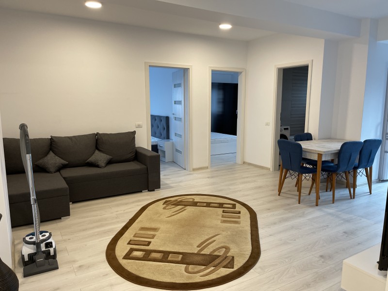 3 camere decomandate, lux, 71mp utili,1 Mai, Dunarea, etaj 1/4, centrala termica