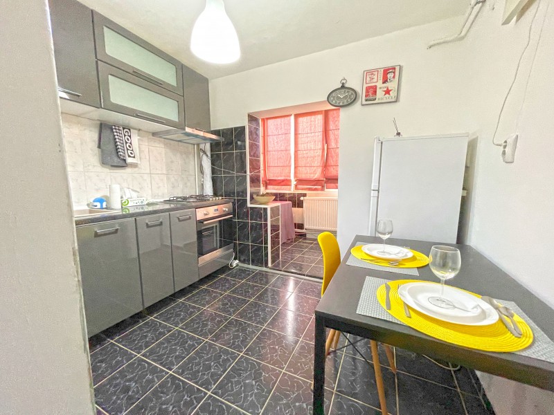 3 camere decomandate centrala termica, Billa - Maria Tanase