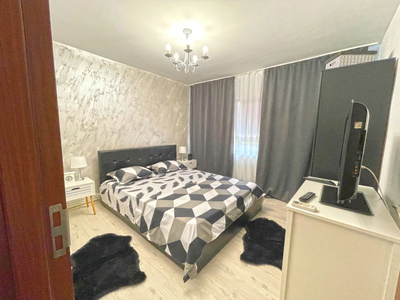 3 camere decomandate centrala termica, Billa - Maria Tanase