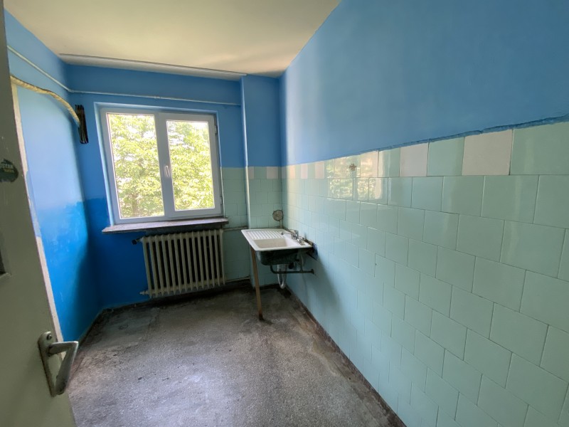 3 camere decomandate foarte spatios Piata Centrala, Calea Bucuresti, nemobilat