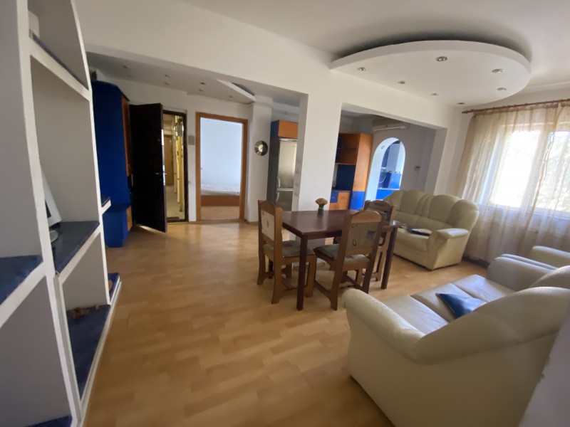 3 camere decomandate foarte spatios centrala termica, Sarari, mobilat, Lic Henry Coanda, etaj1